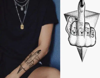 Body Tattoo Sticker (Mittelfinger)